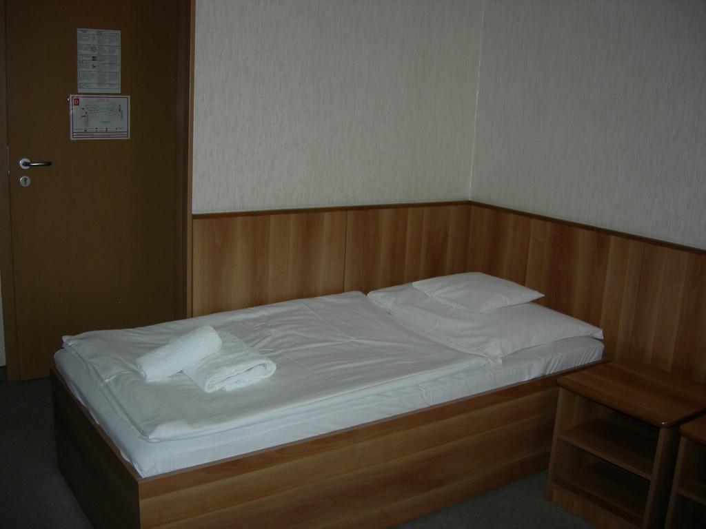 Hary Hotel 凯奇凯梅特 客房 照片